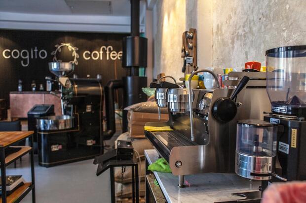 3-Hour Private Zagreb Biking Tour with Local Artisan Shopping - image 1